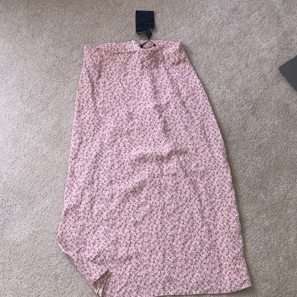Super cute brandy Melville pink skirt